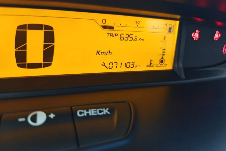 Used Citroen C-Quatre 2013 Hatchback 1.6L Automatic LeShang Model Odometer Close Up