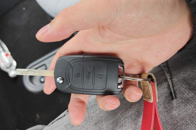 Used Wuling Hongguang MINIEV 2021 Macaron Premium Model – Lithium Iron Phosphate Vehicle Key