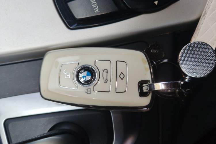 Used BMW 3 Series 2014 320Li Fashion Model Vehicle Key