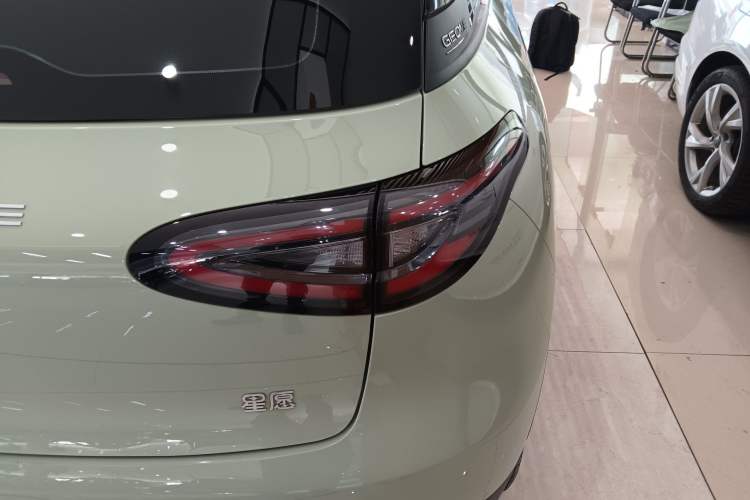 Used Geely Galaxy Geome 2025 310km Youth Edition Right Rear Taillight