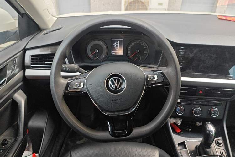 Used Volkswagen Lavida 2021 1.5L Automatic Comfort Edition
