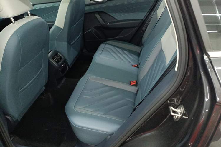 Used Volkswagen Tharu 2024 300TSI Two-Wheel-Drive Full Moon Edition Left Rear Seat