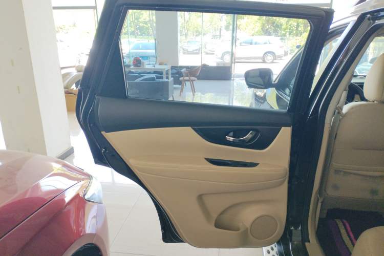 Used Nissan X-Trail 2017 2.0L CVT Comfort Edition 2WD