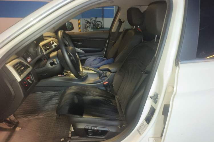 Used BMW 3 Series 2015 320Li Luxury Edition Fashion Model Left Front Seat