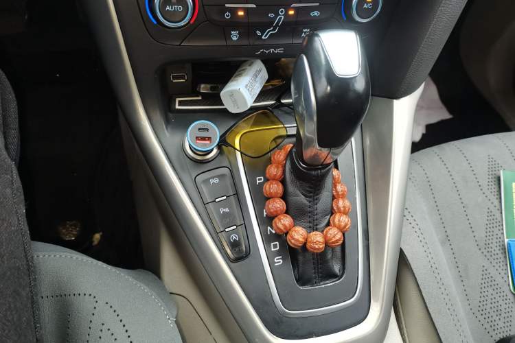 Used Ford Focus 2015 Sedan EcoBoost 180 Automatic Flagship Model