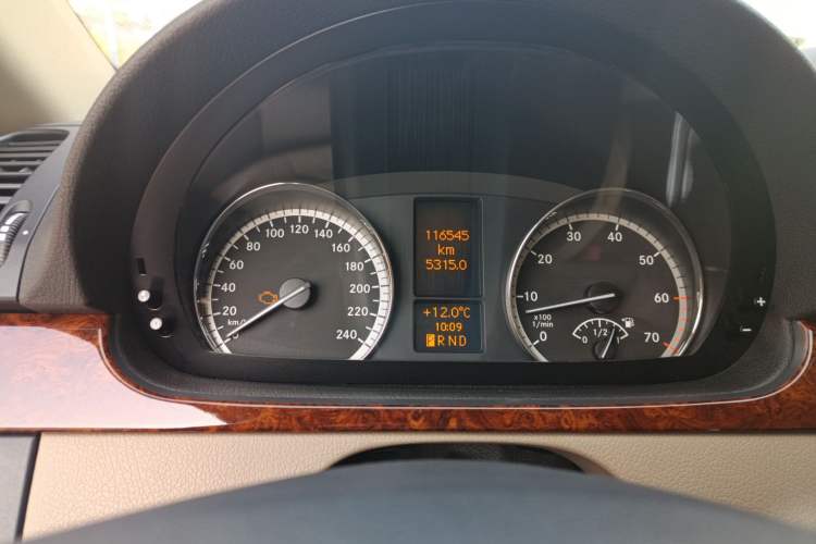 Used Mercedes-Benz Viano 2013 3.0L Comfort Edition