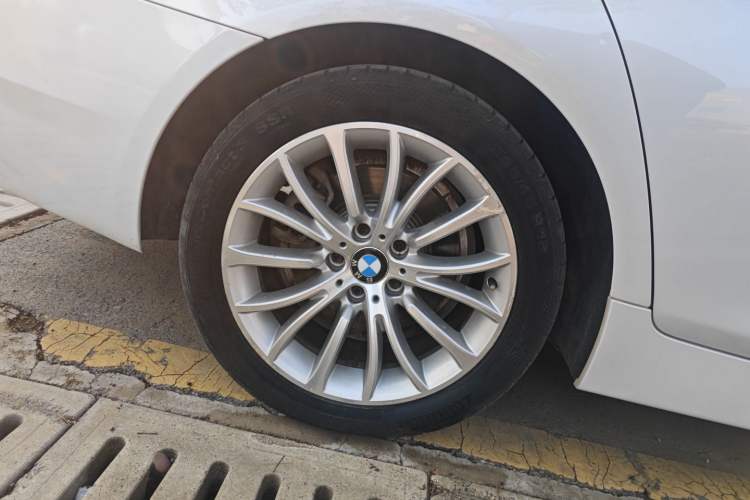 Used BMW 5 Series 2017 525Li Luxury Design Package Exterior 8