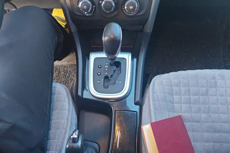 Used Citroen C4L 2015 1.2T Automatic Luxury Edition Gear Lever