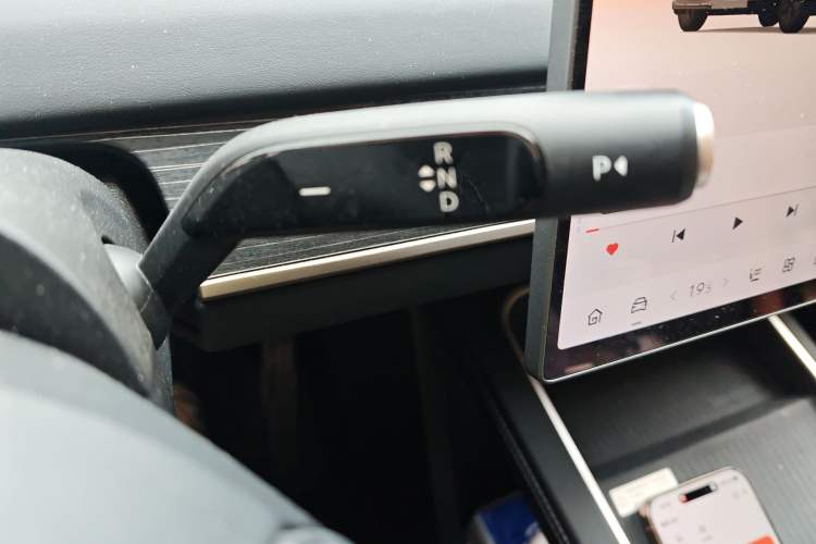 Used ONVO L60 2024 60 kWh Rear-Drive Version