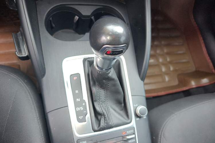 Used Audi A3 2015 Limousine 35 TFSI Millionth Anniversary Intelligent Leading Model