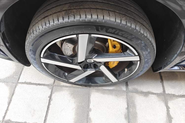 Used Xiaomi Auto YU7 2025 Ultra-Long Range High-Performance All-Wheel-Drive Max Edition