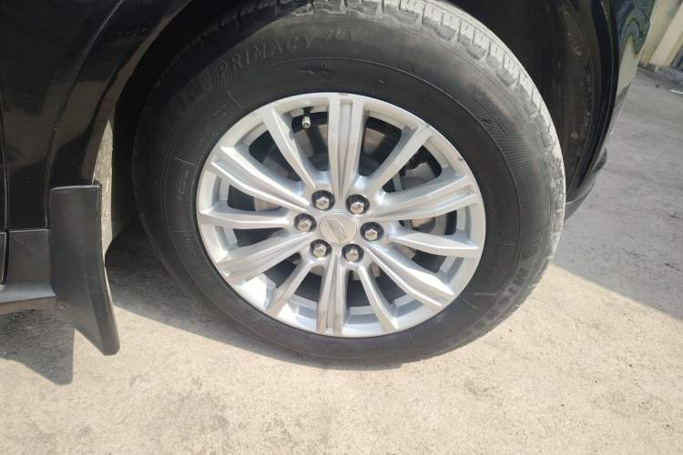 Used Cadillac XT5 2018 28E Four-Wheel Drive Tech Version