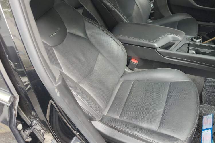 Used Cadillac CT5 2023 28T Luxury Edition (Standard Version) Right Front Seat