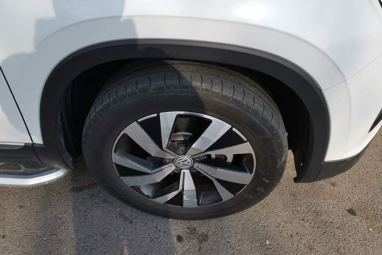 Used Volkswagen Tayron 2020 330TSI Two-Wheel Drive Luxury Smart Connectivity Version