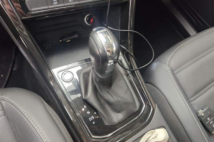 Used Volkswagen Touran 2016 Volkswagen Touran L 280TSI DSG Luxury Edition