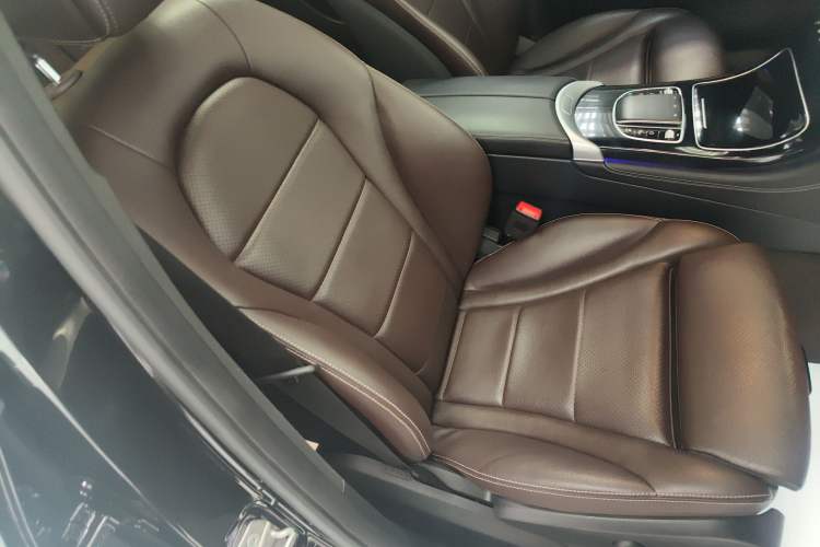 Used Mercedes-Benz GLC 2021 GLC 260 L 4MATIC Dynamic Edition Right Front Seat