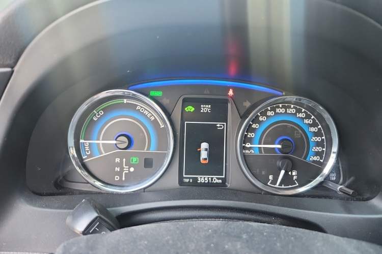 Used Toyota Corolla 2018 Dual-Engine 1.8L E-CVT Smart Edition
