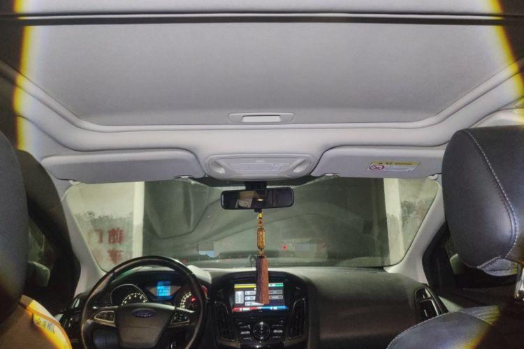 Used Ford Focus 2015 Hatchback EcoBoost 125 Automatic Supreme Style Edition Headliner