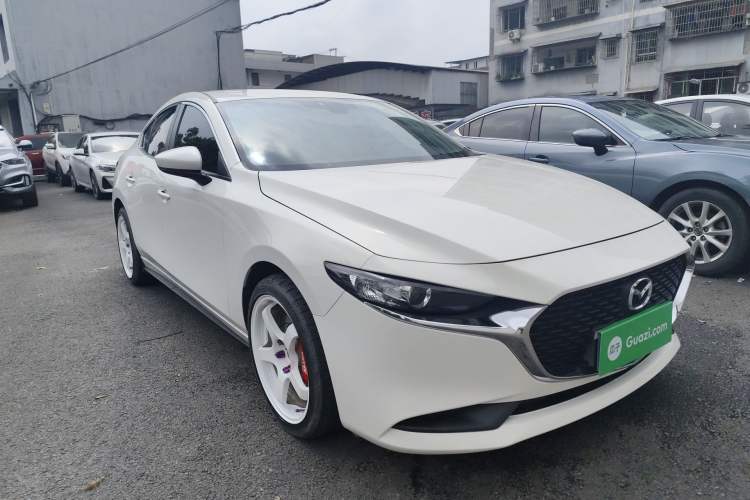 Used Mazda 3 Axela 2023 2.0L Automatic Zhiqing Edition Front Right 45 Deg