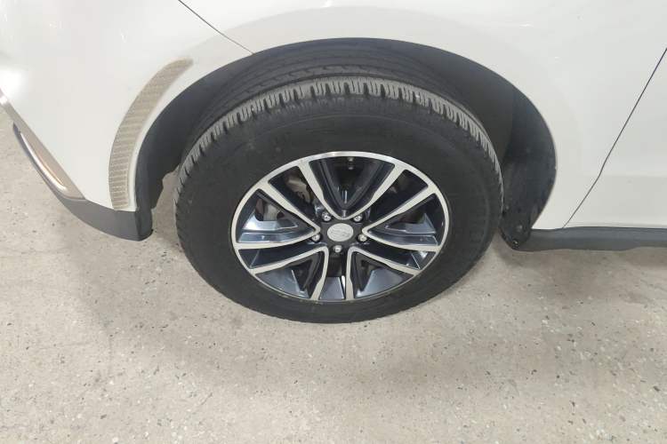 Used Geely Auto Vision X6 2018 1.4T CVT 4G Connected Luxury Version
