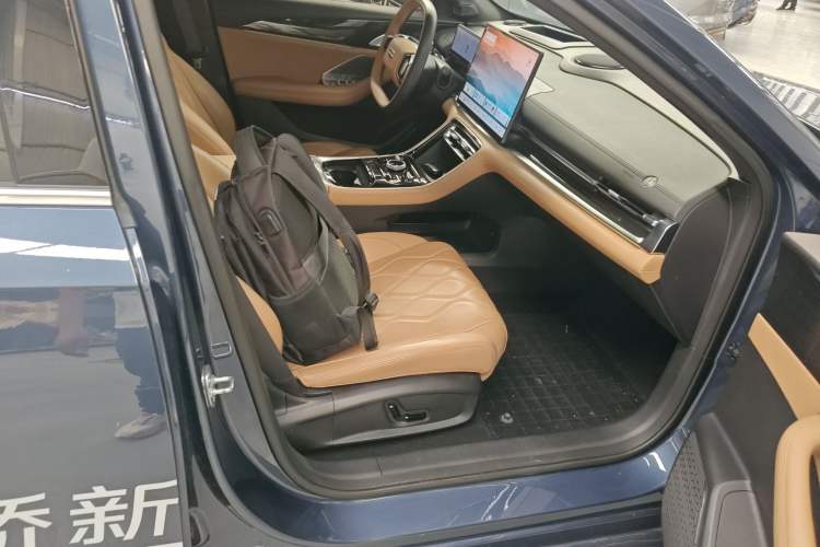 Used Geely Galaxy A7 2025 Model EM-i 150km Starship Edition Right Front Seat