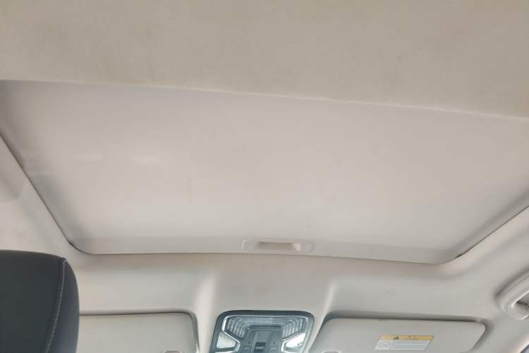 Used CHANGAN CS85 COUPE 2019 2.0T Automatic Version China V Standard
