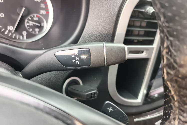 Used Mercedes-Benz Vito 2016 2.0T Business Edition Gear Lever