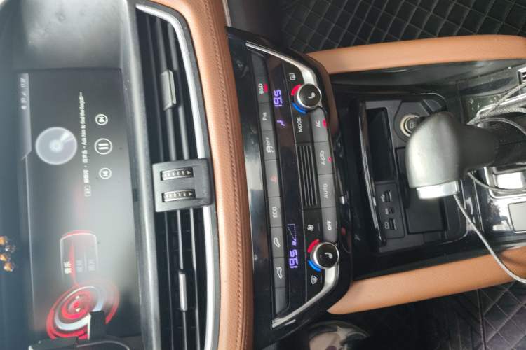 Used BORGWARD BX7 2016 28T Four-Wheel Drive Flagship Version 5 Seats
