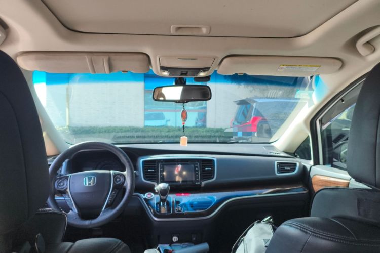 Used Honda Odyssey 2015 Revised Version 2.4L Supreme Edition
