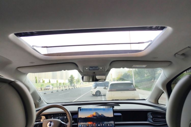 Used Denza D9 2022 DM-i 970 Four-Wheel Drive Flagship Model
