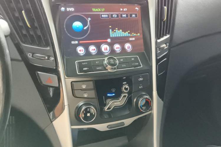 Used Hyundai Sonata 2013 2.0L Automatic Fashion Edition Audio And AC Panel