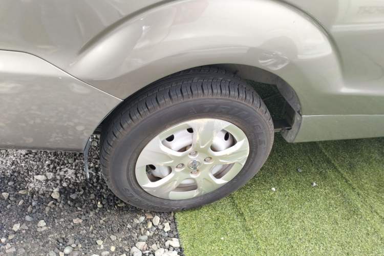 Used Jinbei New Hiace X30L CNG 2021 1.5L Natural Gas Wealth Single-Steaming Air-Conditioned Bus SWCC15M Right Rear Wheel Hub