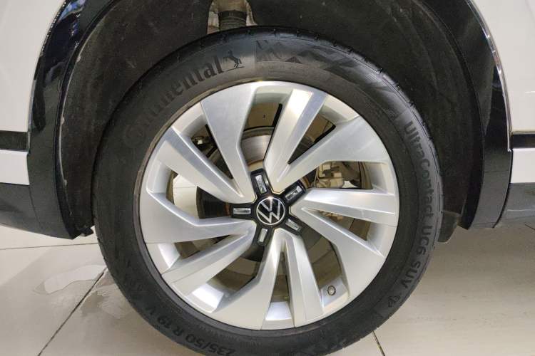 Used Volkswagen Tayron X 2020 330TSI Two-Wheel Drive Luxury Smart Connectivity Version Right Rear Wheel Hub