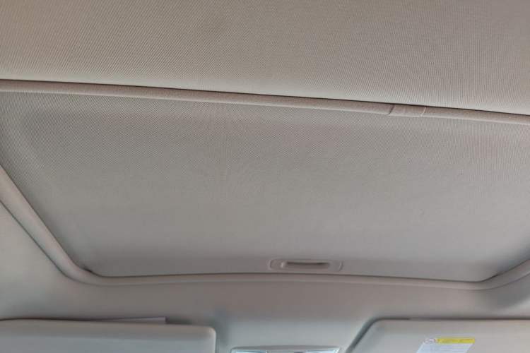 Used Mitsubishi Outlander 2018 2.0L Two-Wheel Drive Glory Edition 5 Seats