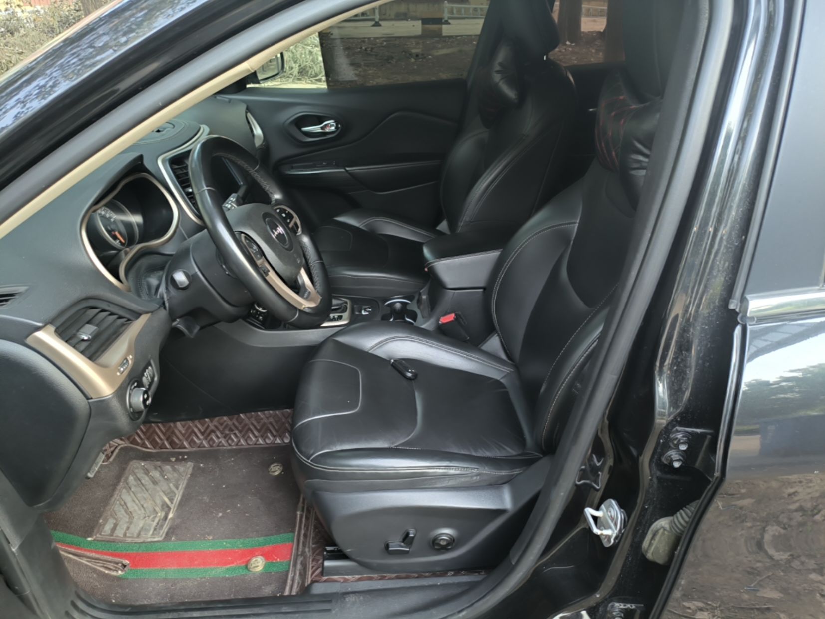 Interior delantero