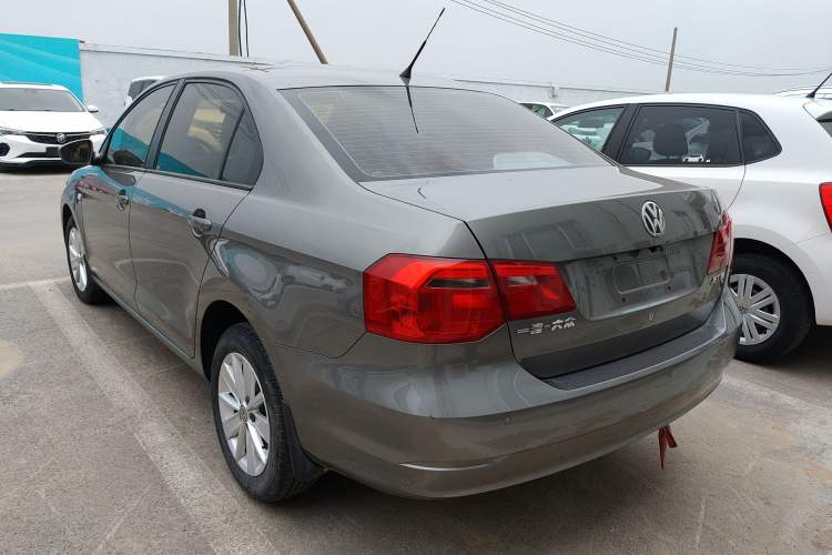 Used Volkswagen Jetta 2015 1.6L Automatic Comfort Model Rear Left 45 Deg