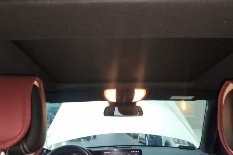 Used Mercedes-Benz GLK-Class 2015 GLK 260 4MATIC Fashion Edition Ultimate Version Headliner