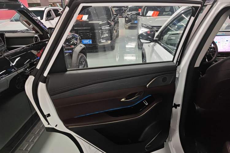 Used JETOUR X90 PRO 2024 2.0T DCT Luxury Edition 5 Seats
