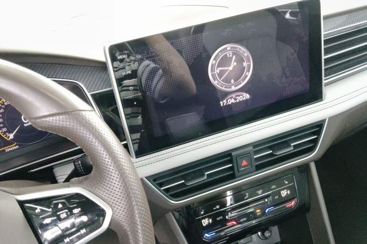 Used Volkswagen Tiguan L 2023 330TSI Automatic Two-Wheel Drive R-Line Enjoyment Edition Audio And AC Panel