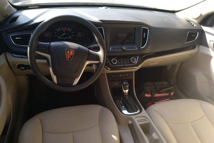 Used Roewe 360 2015 20T TST Deluxe Edition
