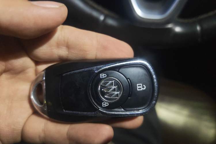 Used Buick Envision 2015 20T Two-Wheel-Drive Leading Model
