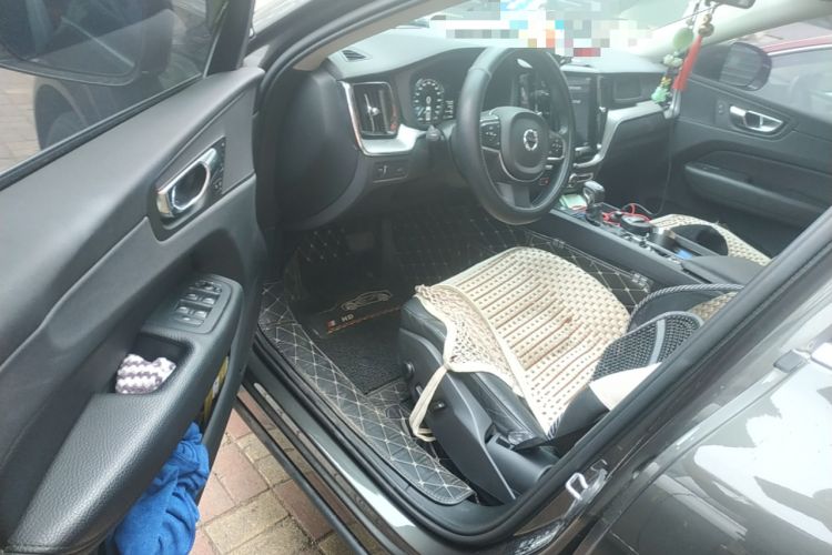 Used Volvo XC60 2019 T5 4x4 Smart Edition China V Standard Driver Seat