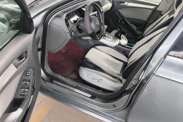 Used Audi A4L 2013 35 TFSI Automatic Standard Model Driver Seat