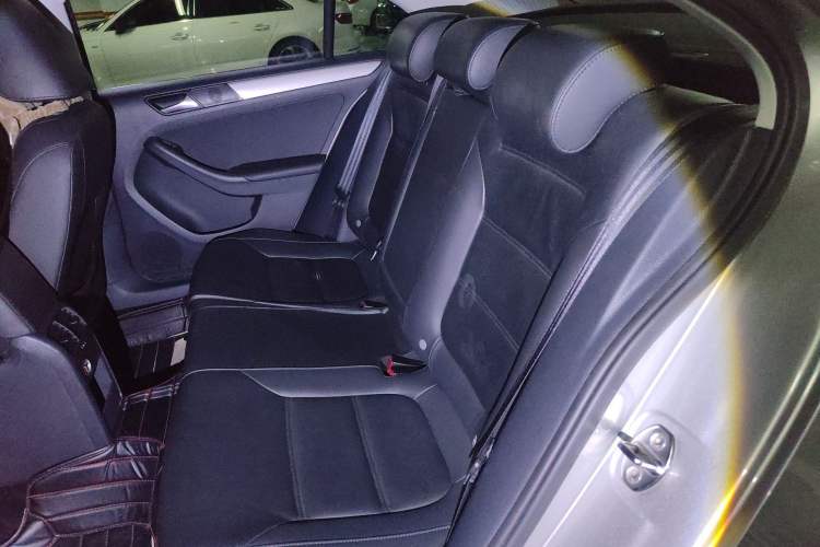 Used Volkswagen Sagitar 2014 1.4TSI Automatic Luxury Model Left Rear Seat