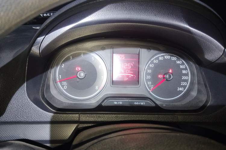 Used Volkswagen Jetta 2017 1.4L Manual Fashion Edition
