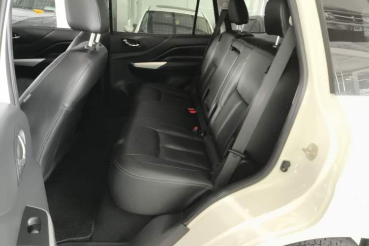 Used Nissan Terra 2020 2.5L XL Upper 4WD Automatic Four-Wheel Drive Luxury Edition