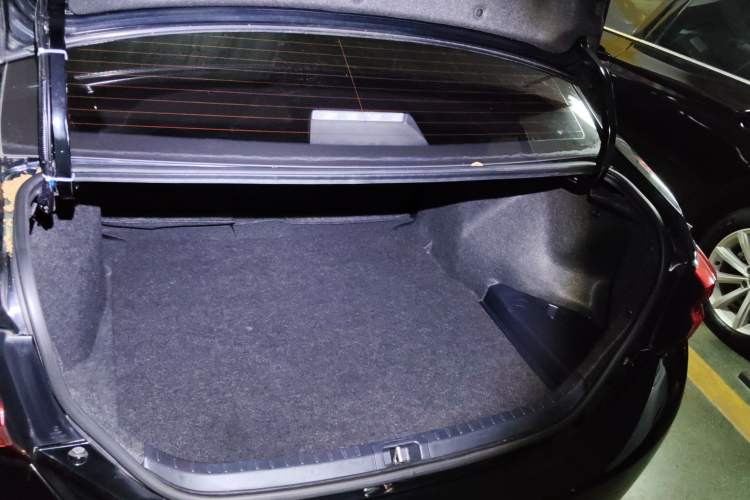 Used Toyota Levin 2017 Revised 185T CVT Elite Edition China V Standard Trunk