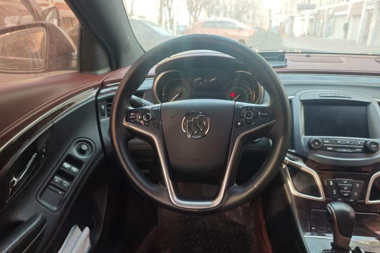 Used Buick LaCrosse 2013 2.4L SIDI Leading Comfort Version