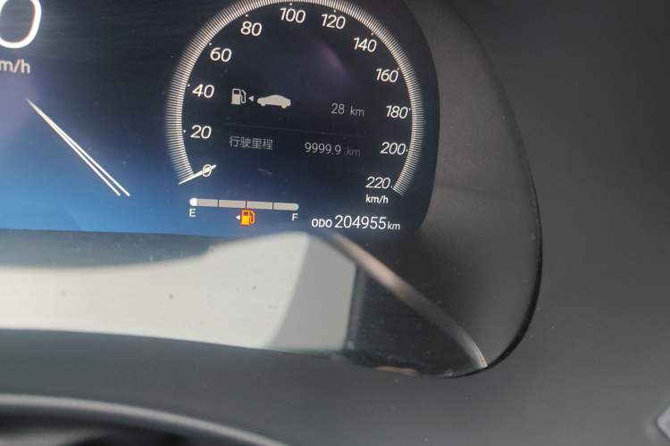 Used Toyota Crown Kluger 2021 2.5L HEV Four-Wheel Drive Premium Edition Odometer Close Up