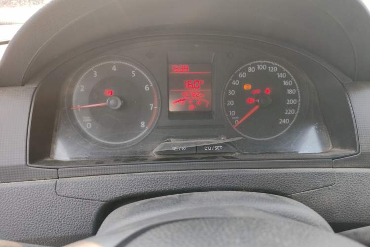 Used Volkswagen Santana 2016 1.6L Manual Fashion Edition
